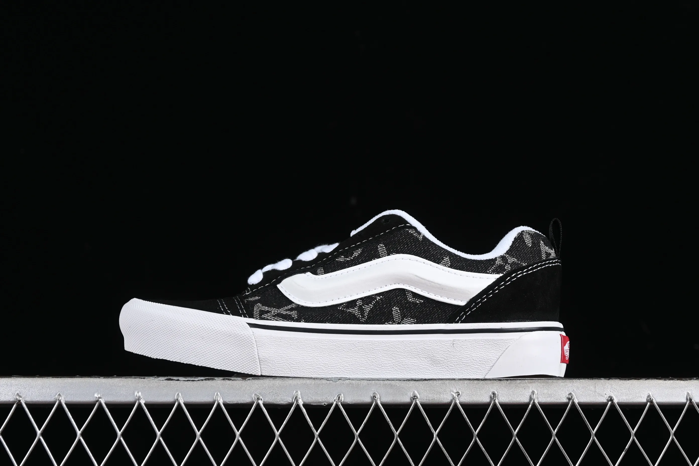 All categories Vans Vans series Vans Low Vans low-top Vans Knu-Skool high-end customized joint denim presbyopic bread shoes VN0009QC6BT
